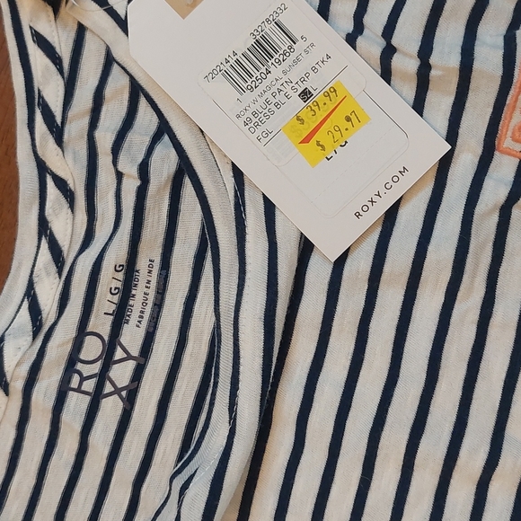 ROXY Tie-front T-shirt - Picture 4 of 9